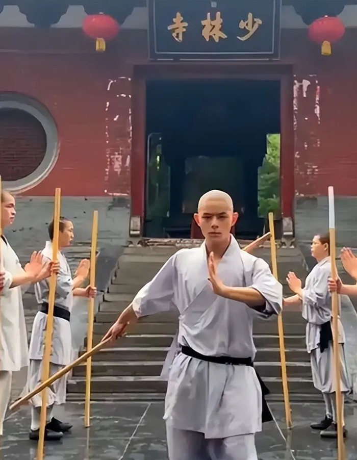 少林寺花和尚释永信的商业帝国:曾花4.5亿搞房产,年入两亿香火钱